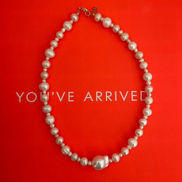 NWOT Pearl Necklace - Picture 1 of 3